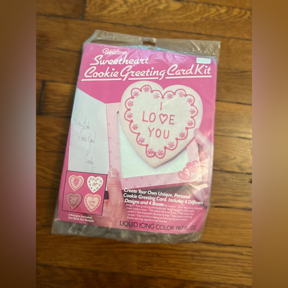 Wilton Pink Sweetheart Cookie Greeting Card Kit
